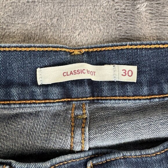 Levis Jeans Women 10 30x30 Blue Classic Boot Cut Mid Rise Stretch Denim Comfort - Picture 3 of 13